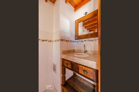 Casa à venda com 262m², 3 quartos e 3 vagasBanheiro 2