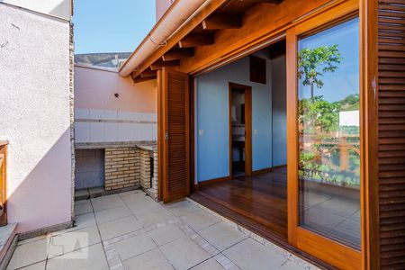 Casa à venda com 262m², 3 quartos e 3 vagasVaranda