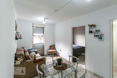 Sala de apartamento para alugar com 1 quarto, 47m² em Humaitá, Porto Alegre