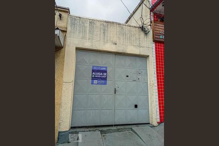 Casa à venda com 70m², 2 quartos e 2 vagas Casa à venda com 70m², 2 quartos e 2 vagasFachada