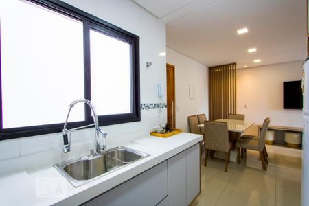 Apartamento à venda com 106m², 2 quartos e 2 vagas Apartamento à venda com 106m², 2 quartos e 2 vagasCozinha