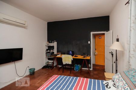 Casa de condomínio à venda com 204m², 6 quartos e 1 vaga Casa de condomínio à venda com 204m², 6 quartos e 1 vagaQuarto 6