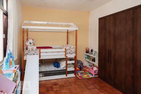 Casa de condomínio à venda com 204m², 6 quartos e 1 vaga Casa de condomínio à venda com 204m², 6 quartos e 1 vagaQuarto 4