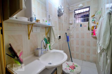 Casa à venda com 110m², 2 quartos e 1 vagaBanheiro 1