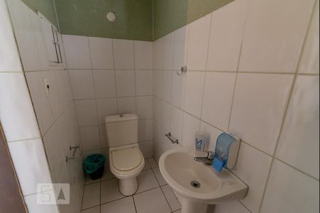 Casa à venda com 273m², 3 quartos e 1 vagaBanheiro 2