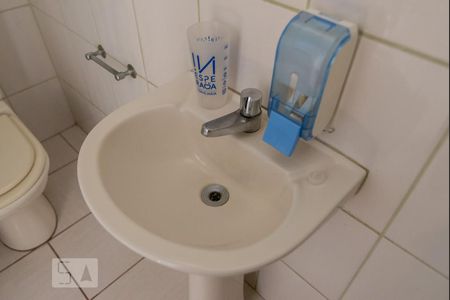 Casa à venda com 273m², 3 quartos e 1 vagaBanheiro 2