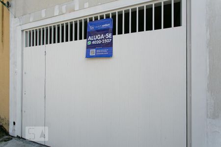Casa à venda com 120m², 1 quarto e 1 vaga Casa à venda com 120m², 1 quarto e 1 vagaFachada