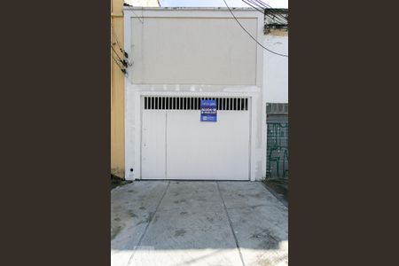 Casa à venda com 120m², 1 quarto e 1 vaga Casa à venda com 120m², 1 quarto e 1 vagaFachada