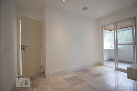 Corredor de apartamento para alugar com 2 quartos, 117m² em Vila Suzana, São Paulo