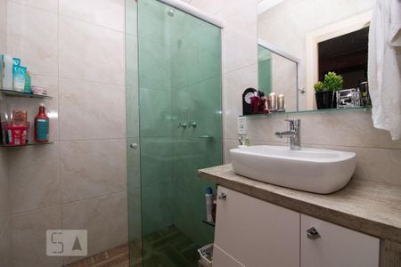 Casa à venda com 225m², 2 quartos e 2 vagas Casa à venda com 225m², 2 quartos e 2 vagasBanheiro da Suíte 1