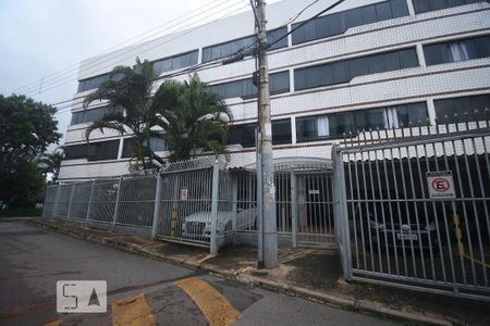 Apartamento para alugar com 55m², 2 quartos e sem vagaFachada