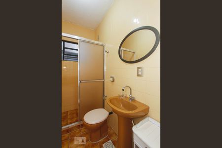 BANHEIRO SOCIAL de apartamento para alugar com 1 quarto, 90m² em Passo da Areia, Porto Alegre