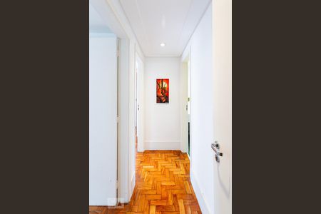 Corredor de apartamento para alugar com 2 quartos, 70m² em Pinheiros, São Paulo