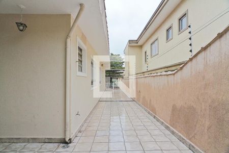 Casa para alugar com 200m², 3 quartos e 3 vagas Casa para alugar com 200m², 3 quartos e 3 vagasÁrea externa
