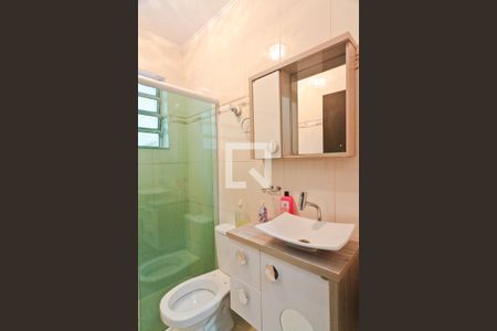 Casa para alugar com 200m², 3 quartos e 3 vagas Casa para alugar com 200m², 3 quartos e 3 vagasBanheiro 2