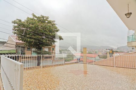 Casa para alugar com 200m², 3 quartos e 3 vagas Casa para alugar com 200m², 3 quartos e 3 vagasÁrea externa