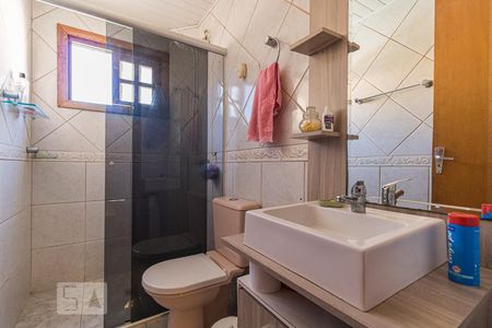 Banheiro Social de casa para alugar com 4 quartos, 120m² em Sarandi, Porto Alegre