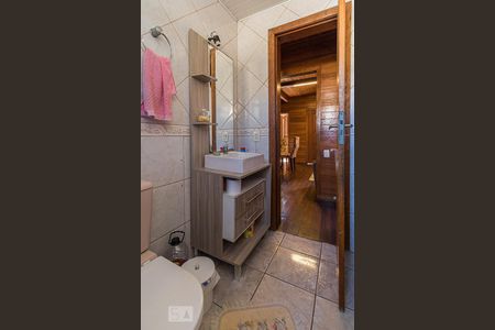 Banheiro Social de casa para alugar com 4 quartos, 120m² em Sarandi, Porto Alegre