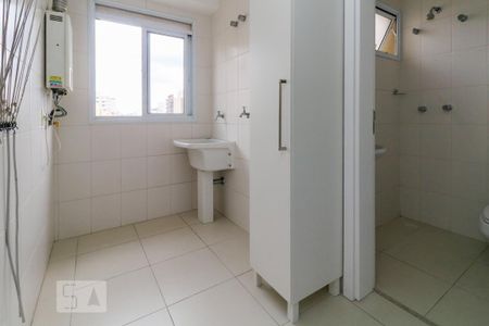 Apartamento para alugar com 105m², 3 quartos e 2 vagas Apartamento para alugar com 105m², 3 quartos e 2 vagasÁrea de serviço