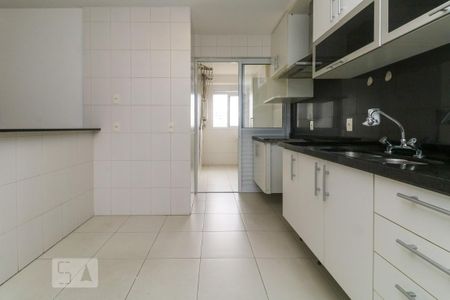 Apartamento para alugar com 105m², 3 quartos e 2 vagas Apartamento para alugar com 105m², 3 quartos e 2 vagasCozinha