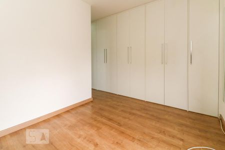 Apartamento para alugar com 105m², 3 quartos e 2 vagas Apartamento para alugar com 105m², 3 quartos e 2 vagasSuíte