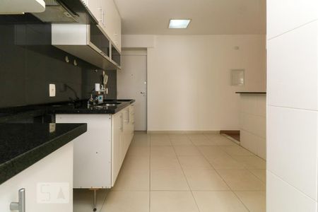 Apartamento para alugar com 105m², 3 quartos e 2 vagas Apartamento para alugar com 105m², 3 quartos e 2 vagasCozinha