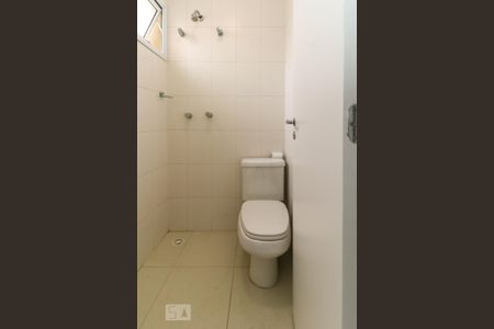 Apartamento para alugar com 105m², 3 quartos e 2 vagas Apartamento para alugar com 105m², 3 quartos e 2 vagasBanheiro de serviço