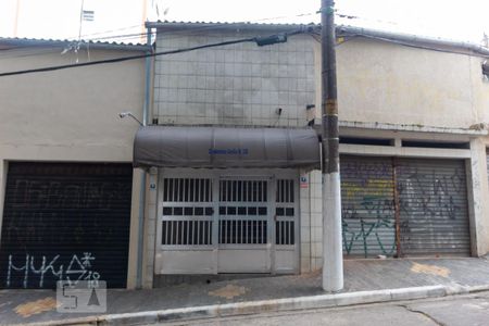 Apartamento para alugar com 48m², 2 quartos e 1 vaga Apartamento para alugar com 48m², 2 quartos e 1 vagaFachada