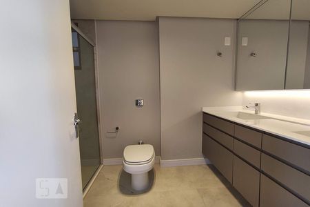 Apartamento à venda com 85m², 2 quartos e 2 vagas Apartamento à venda com 85m², 2 quartos e 2 vagasBanheiro da Suíte