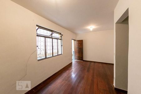 Sala de casa para alugar com 3 quartos, 130m² em Ouro Preto, Belo Horizonte