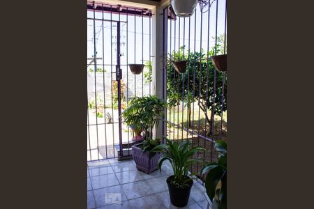 Casa à venda com 107m², 2 quartos e 4 vagas Casa à venda com 107m², 2 quartos e 4 vagasVaranda