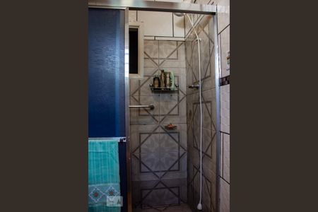 Casa à venda com 107m², 2 quartos e 4 vagas Casa à venda com 107m², 2 quartos e 4 vagasBanheiro da Suíte