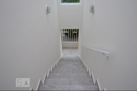 Apartamento para alugar com 30m², 1 quarto e sem vagaÁrea comum - escada