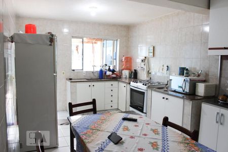 Casa à venda com 193m², 2 quartos e 1 vagaCozinha