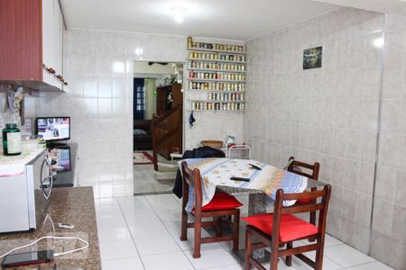 Casa à venda com 193m², 2 quartos e 1 vagaCozinha