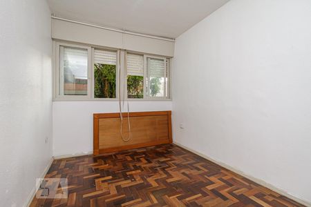 Quarto 2 de apartamento para alugar com 2 quartos, 60m² em Partenon, Porto Alegre