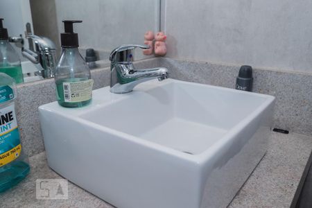 Apartamento para alugar com 64m², 2 quartos e 2 vagasBanheiro Social