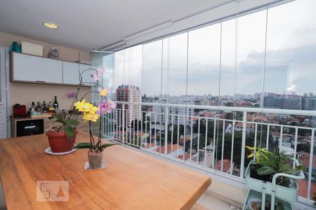 Apartamento para alugar com 64m², 2 quartos e 2 vagasVaranda
