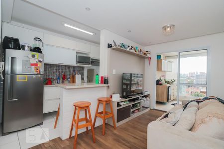 Sala de apartamento à venda com 2 quartos, 64m² em Vila Ipojuca, São Paulo