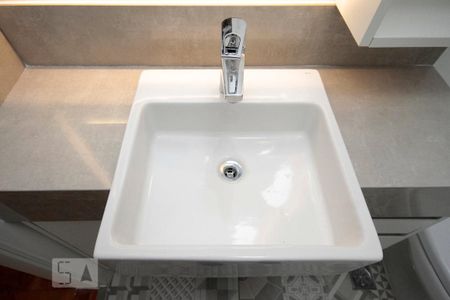 Apartamento à venda com 98m², 2 quartos e sem vagaBanheiro da Suíte