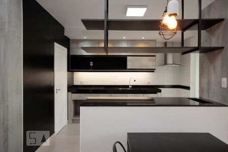 Apartamento à venda com 98m², 2 quartos e sem vagaCozinha