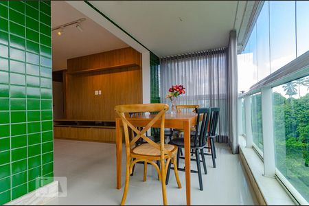 Varanda gourmet de apartamento para alugar com 2 quartos, 73m² em Barra, Salvador