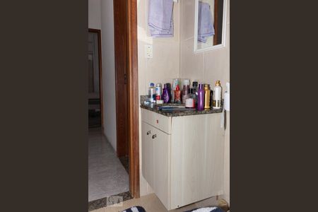 Apartamento à venda com 54m², 2 quartos e 1 vaga Apartamento à venda com 54m², 2 quartos e 1 vagaBanheiro