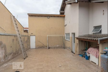 Quintal de casa à venda com 3 quartos, 200m² em Chácara São Domingos, Campinas