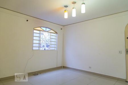 Sala de casa para alugar com 2 quartos, 100m² em Jardim Lourdes (zona Sul), São Paulo