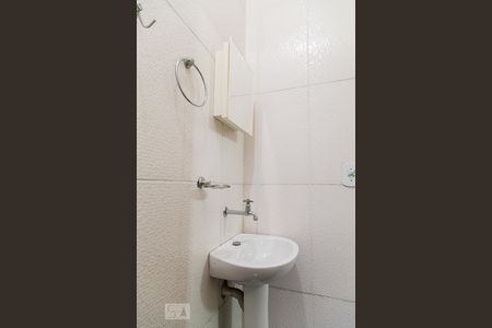 Lavabo de casa para alugar com 2 quartos, 100m² em Jardim Lourdes (zona Sul), São Paulo