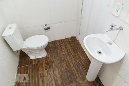 Casa para alugar com 100m², 2 quartos e 1 vagaBanheiro da suíte - Detalhe