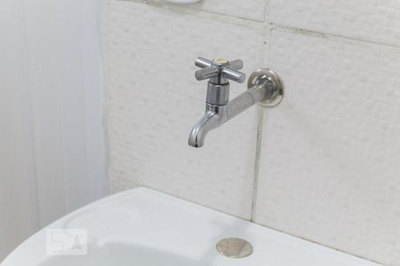 Casa para alugar com 100m², 2 quartos e 1 vagaBanheiro da suíte - Torneira