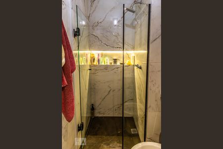 Banheiro de apartamento para alugar com 1 quarto, 28m² em Consolação, São Paulo