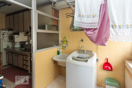 Apartamento à venda com 82m², 3 quartos e 1 vagaÁrea de Serviço